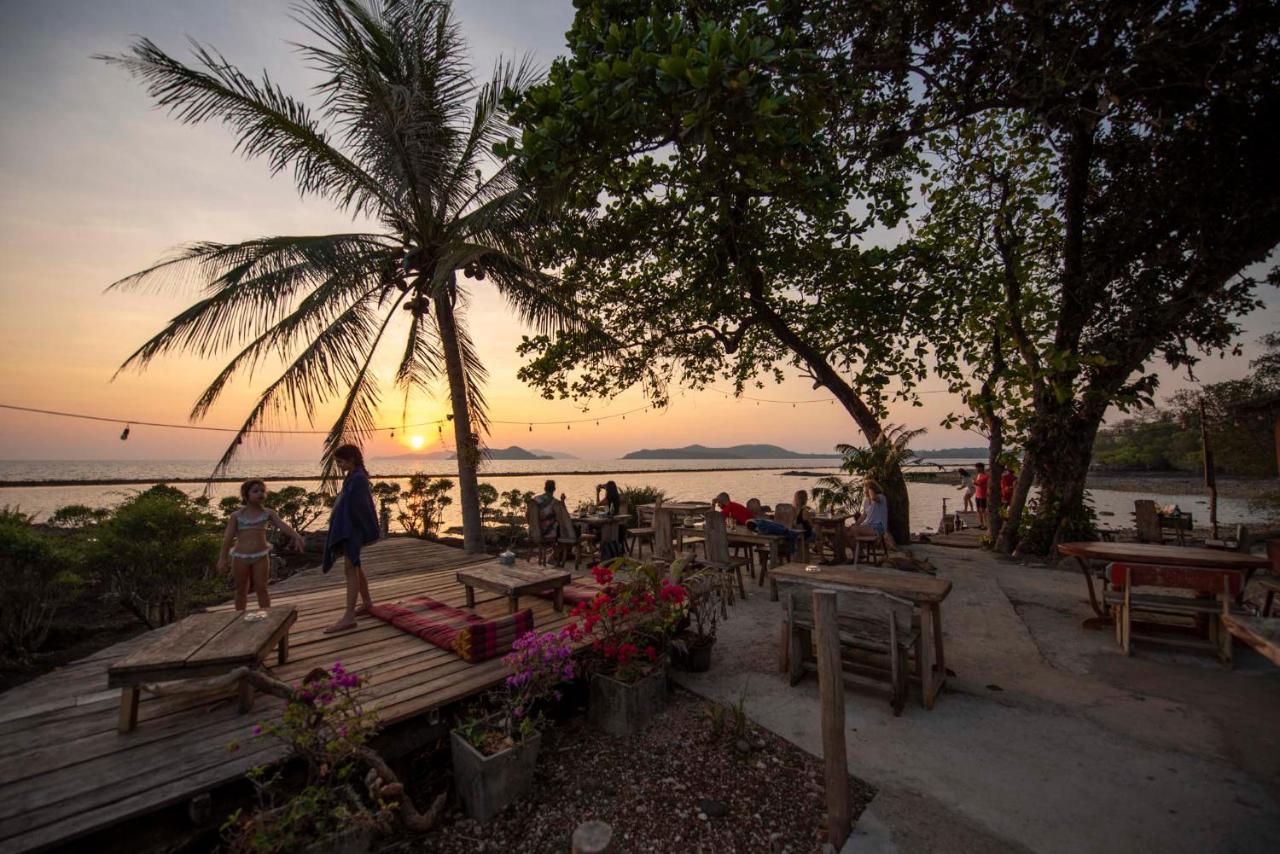 Banana Sunset - Bar & Bungalows Koh Mak Exteriér fotografie